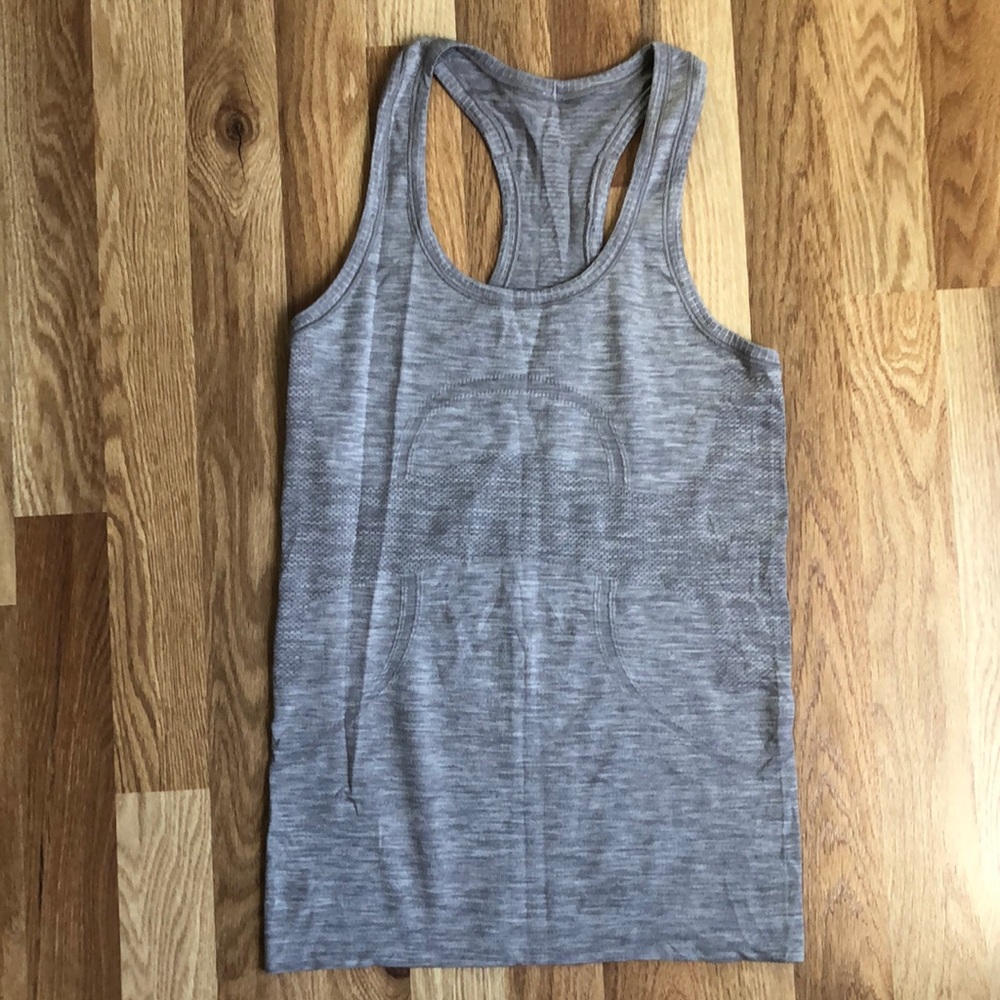 Lululemon Athletica grey yoga tank top